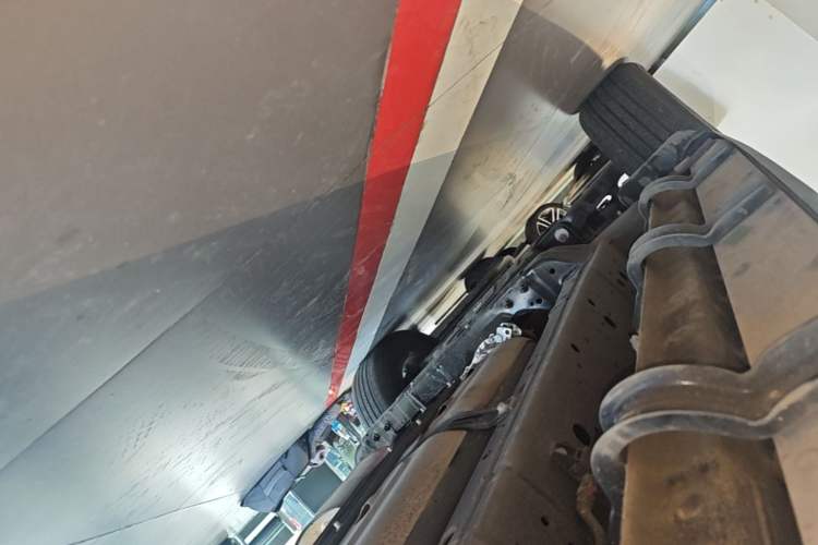 Used Tank 300 2024 2.0T Conqueror Left Side Sill