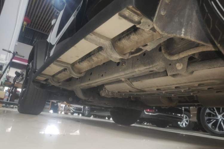 Used Tank 300 2024 2.0T Conqueror Left Side Sill