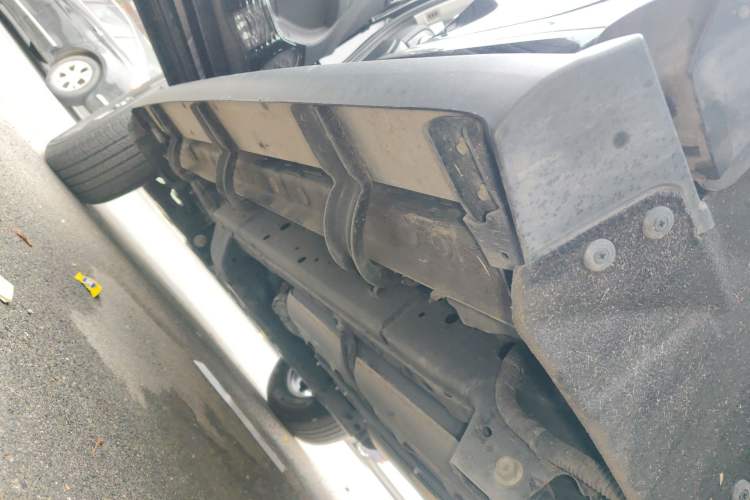 Used Tank 300 2024 2.0T Conqueror Left Side Sill
