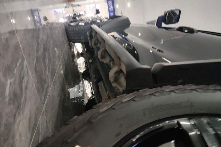 Used Tank 300 2024 2.0T Conqueror Left Side Sill
