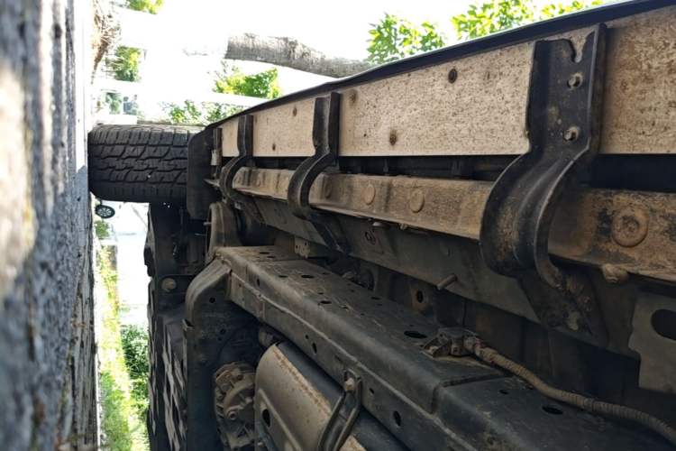Used Tank 300 2024 2.0T Conqueror Left Side Sill