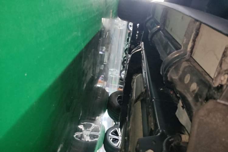 Used Tank 300 2024 2.0T Conqueror Left Side Sill