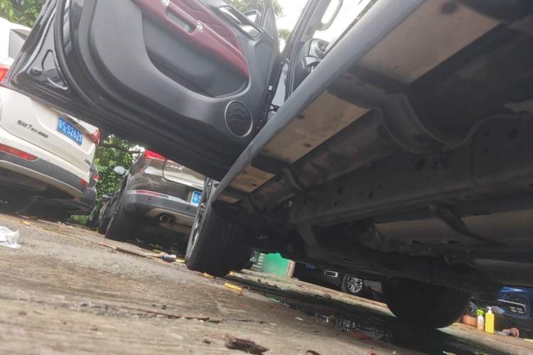 Used Tank 300 2024 2.0T Conqueror Left Side Sill
