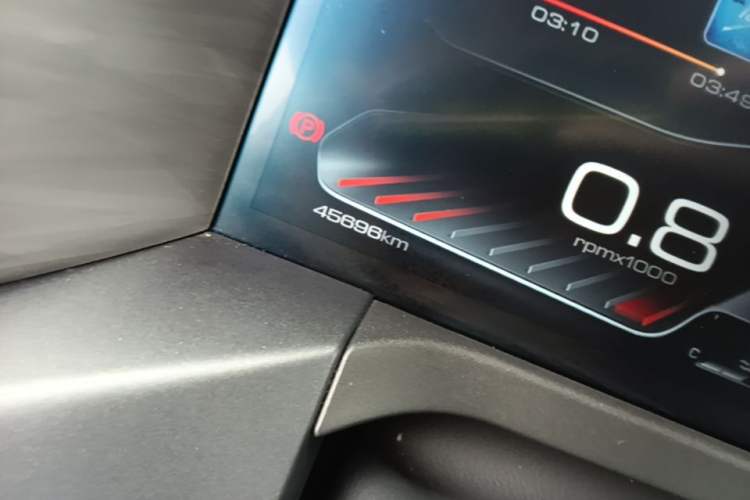 Used Tank 300 2024 2.0T Challenger Odometer Close Up