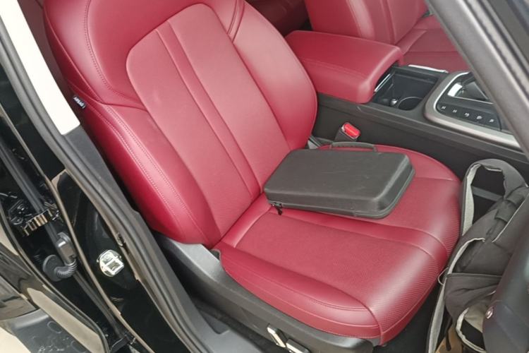 Used Tank 300 2024 2.0T Conqueror Right Front Seat