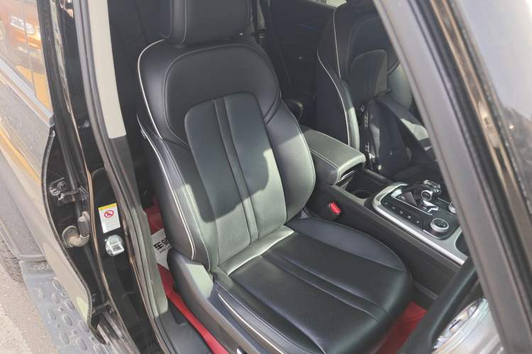 Used Tank 300 2024 2.0T Conqueror Right Front Seat