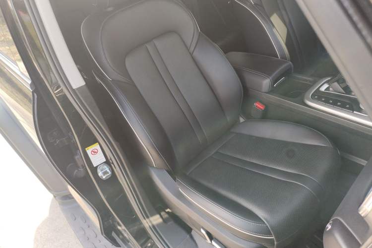 Used Tank 300 2024 2.0T Conqueror Right Front Seat