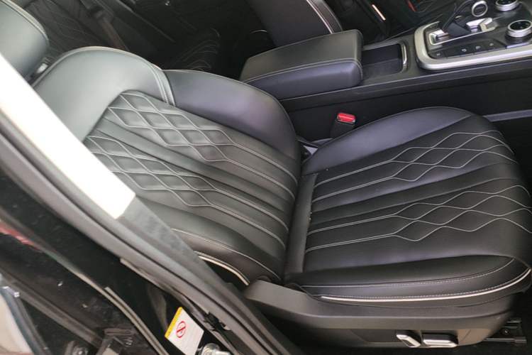 Used Tank 300 2024 2.0T Challenger Right Front Seat