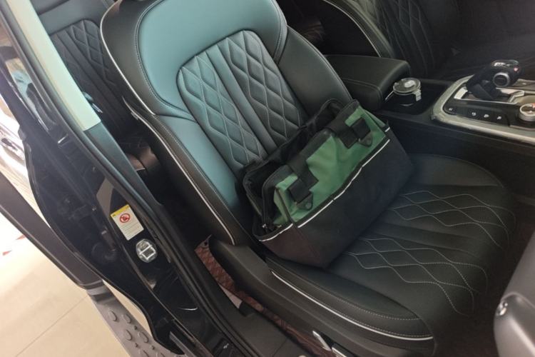 Used Tank 300 2024 2.0T Challenger Right Front Seat