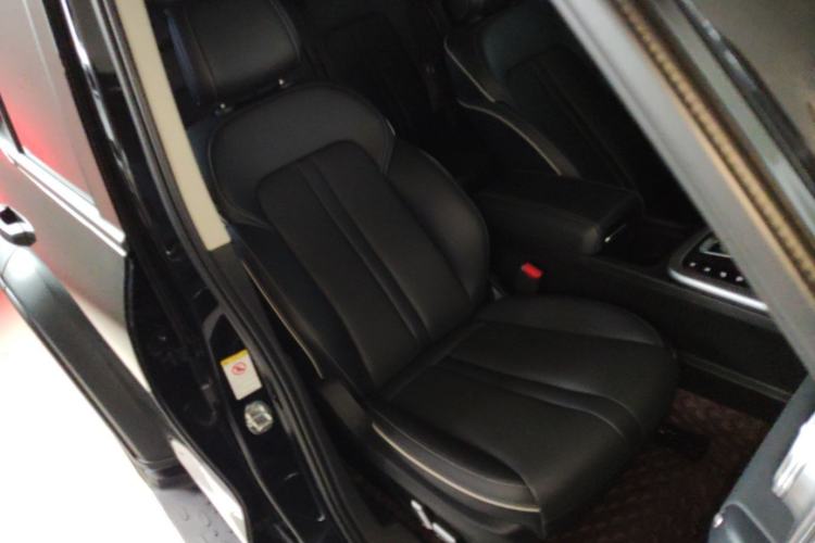 Used Tank 300 2024 2.0T Conqueror Right Front Seat