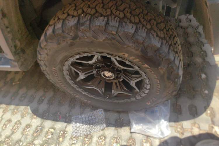 Used Tank 300 2024 2.0T Conqueror Right Front Wheel Hub