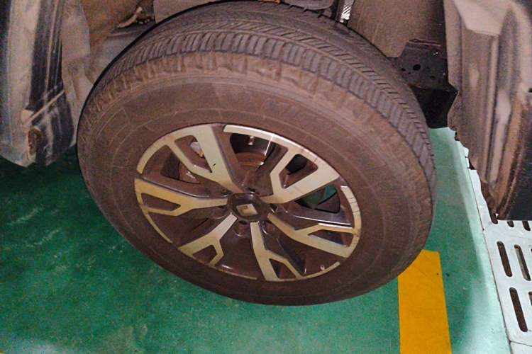 Used Tank 300 2024 2.0T Crosser Right Front Wheel Hub
