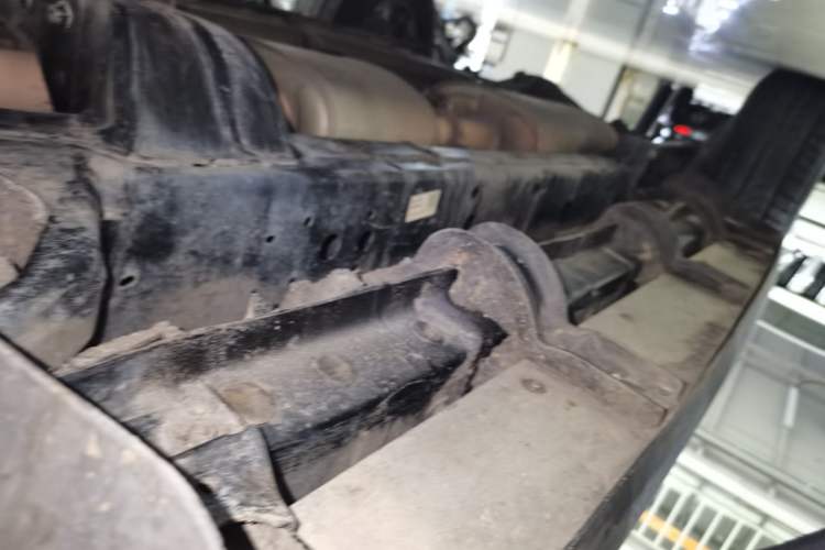 Used Tank 300 2024 2.0T Conqueror Right Side Sill