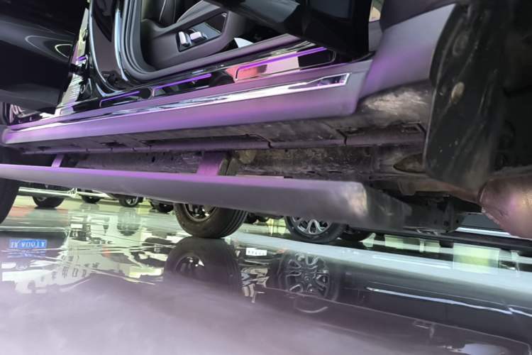 Used Tank 300 2024 2.0T Crosser Right Side Sill