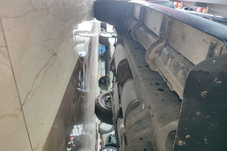 Used Tank 300 2024 2.0T Challenger Right Side Sill