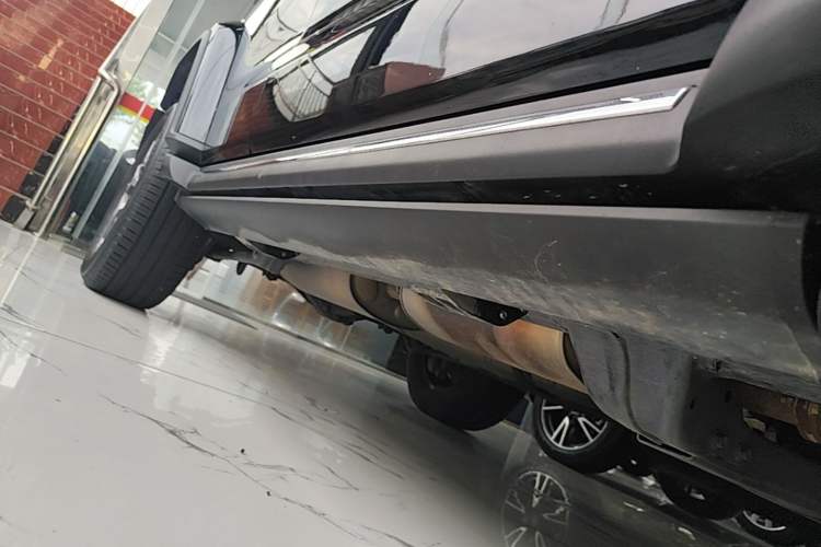 Used Tank 300 2024 2.0T Crosser Right Side Sill