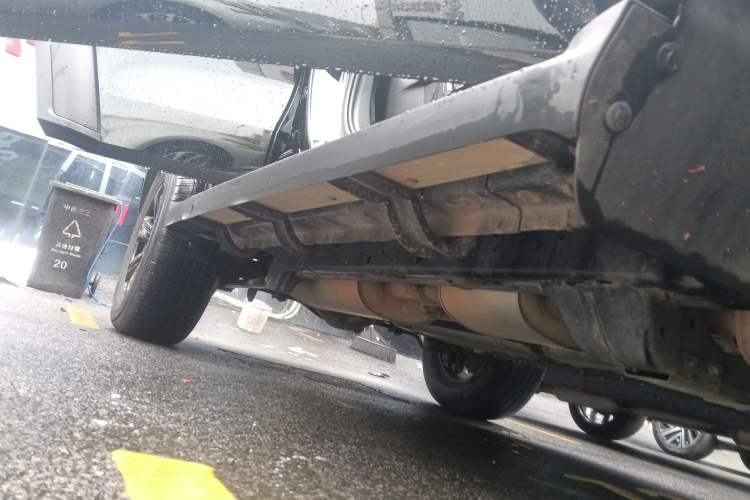 Used Tank 300 2024 2.0T Conqueror Right Side Sill