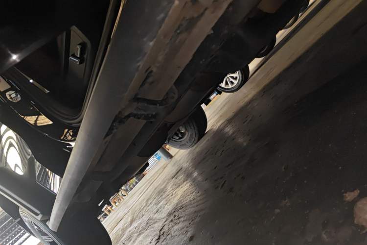 Used Tank 300 2024 2.0T Challenger Right Side Sill