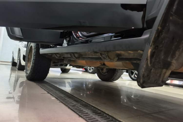 Used Tank 300 2024 2.0T Conqueror Right Side Sill