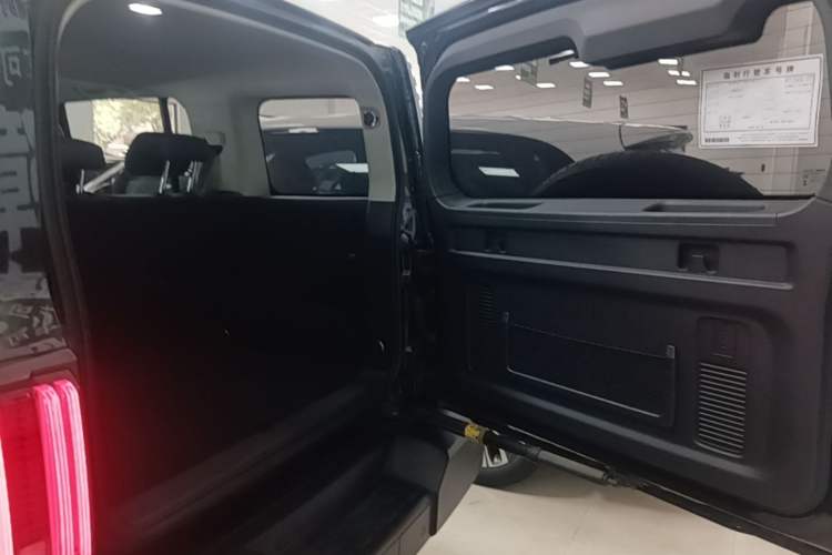 Used Tank 300 2024 2.0T Conqueror Trunk