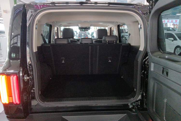 Used Tank 300 2024 2.0T Conqueror Trunk