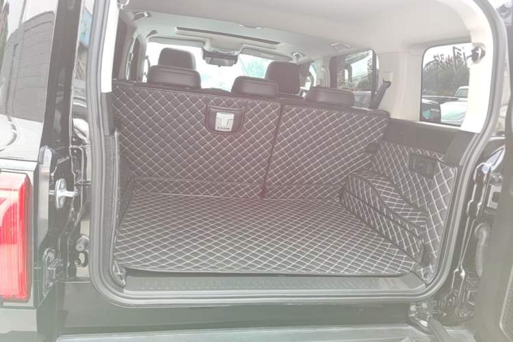 Used Tank 300 2024 2.0T Conqueror Trunk