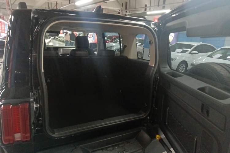 Used Tank 300 2024 2.0T Conqueror Trunk