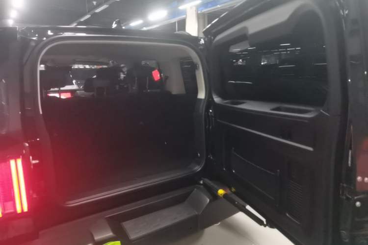 Used Tank 300 2024 2.0T Conqueror Trunk
