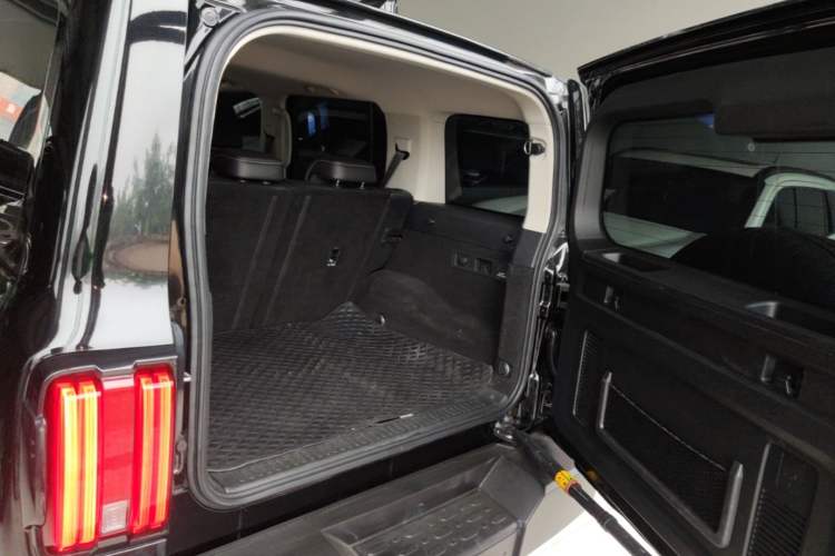 Used Tank 300 2024 2.0T Conqueror Trunk