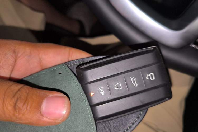 Used Tank 300 2024 2.0T Conqueror Vehicle Key