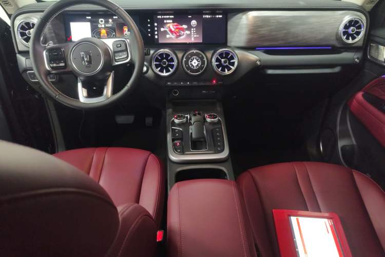 Used Tank 300 2024 2.0T Conqueror Interior 2