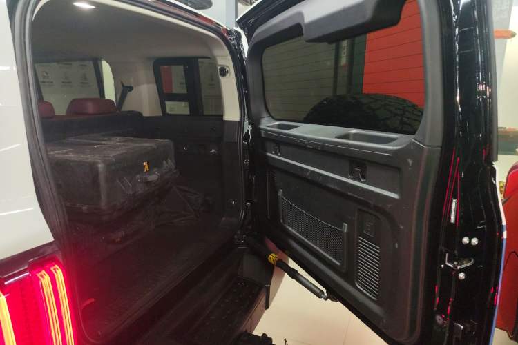 Used Tank 300 2024 2.0T Conqueror Trunk