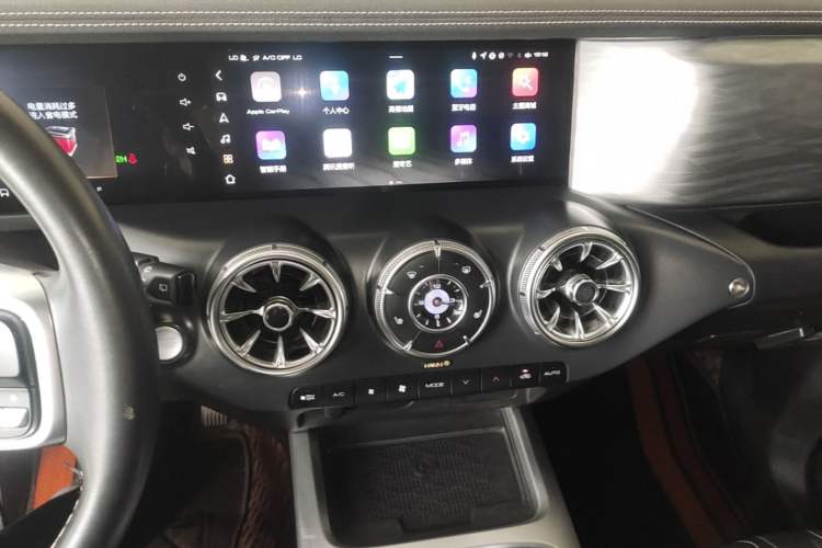 Used Tank 300 2024 2.0T Challenger Audio And AC Panel