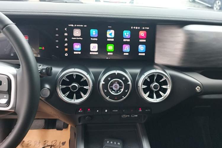 Used Tank 300 2024 2.0T Challenger Audio And AC Panel