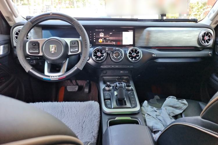 Used Tank 300 2024 2.0T Challenger Center Console
