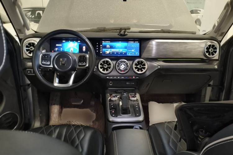 Used Tank 300 2024 2.0T Challenger Center Console
