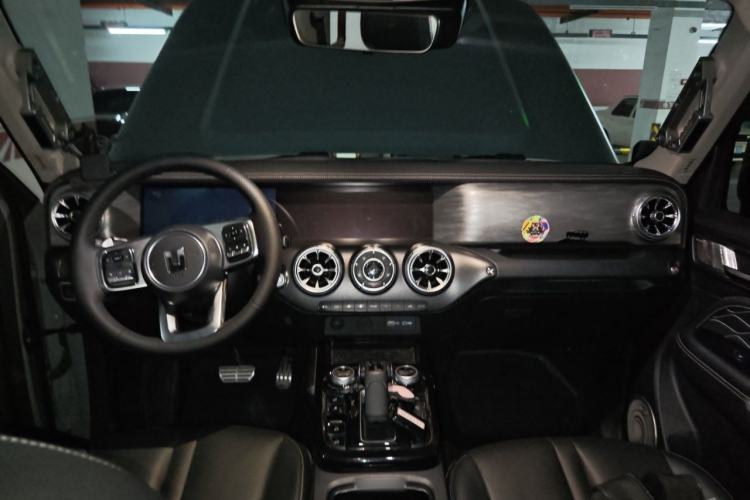 Used Tank 300 2024 2.0T Conqueror Center Console
