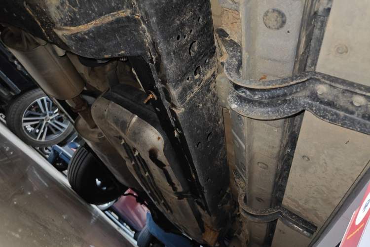 Used Tank 300 2024 2.0T Challenger Chassis Front Left