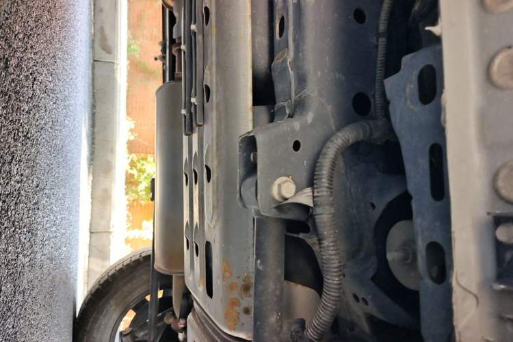 Used Tank 300 2024 2.0T Challenger Chassis Rear Left