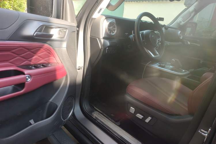 Used Tank 300 2024 330 3.0T V6 Driver Seat