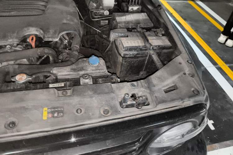 Used Tank 300 2024 2.0T Challenger Engine Bay Left