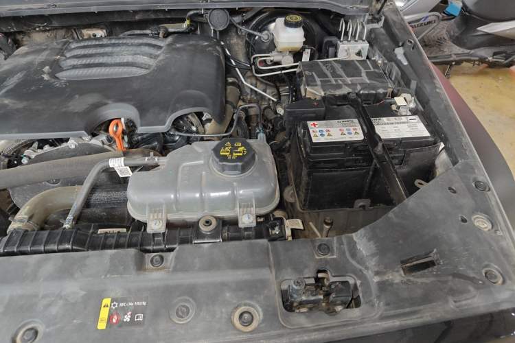 Used Tank 300 2024 2.0T Challenger Engine Bay Left
