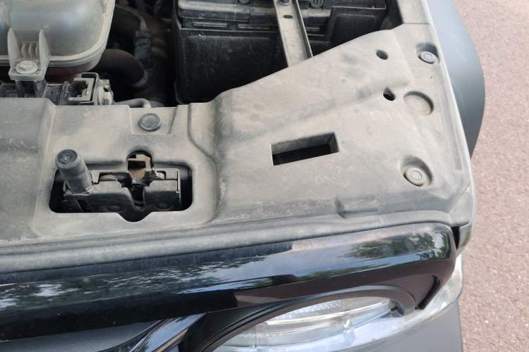 Used Tank 300 2024 2.0T Conqueror Engine Bay Left