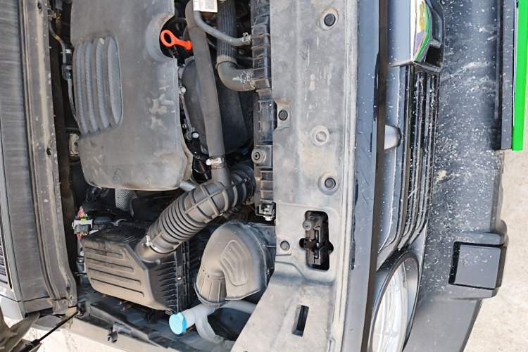 Used Tank 300 2024 2.0T Challenger Engine Bay Right