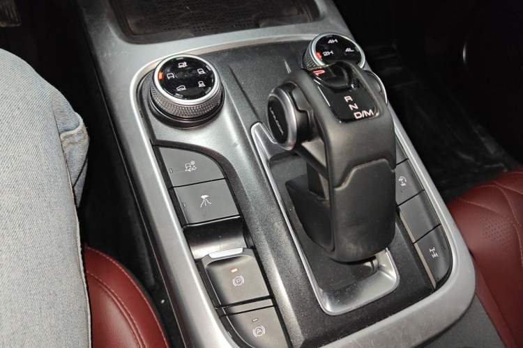 Used Tank 300 2024 2.0T Challenger Gear Lever