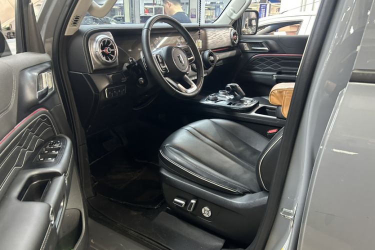 Used Tank 300 2024 2.0T Conqueror Interior 2