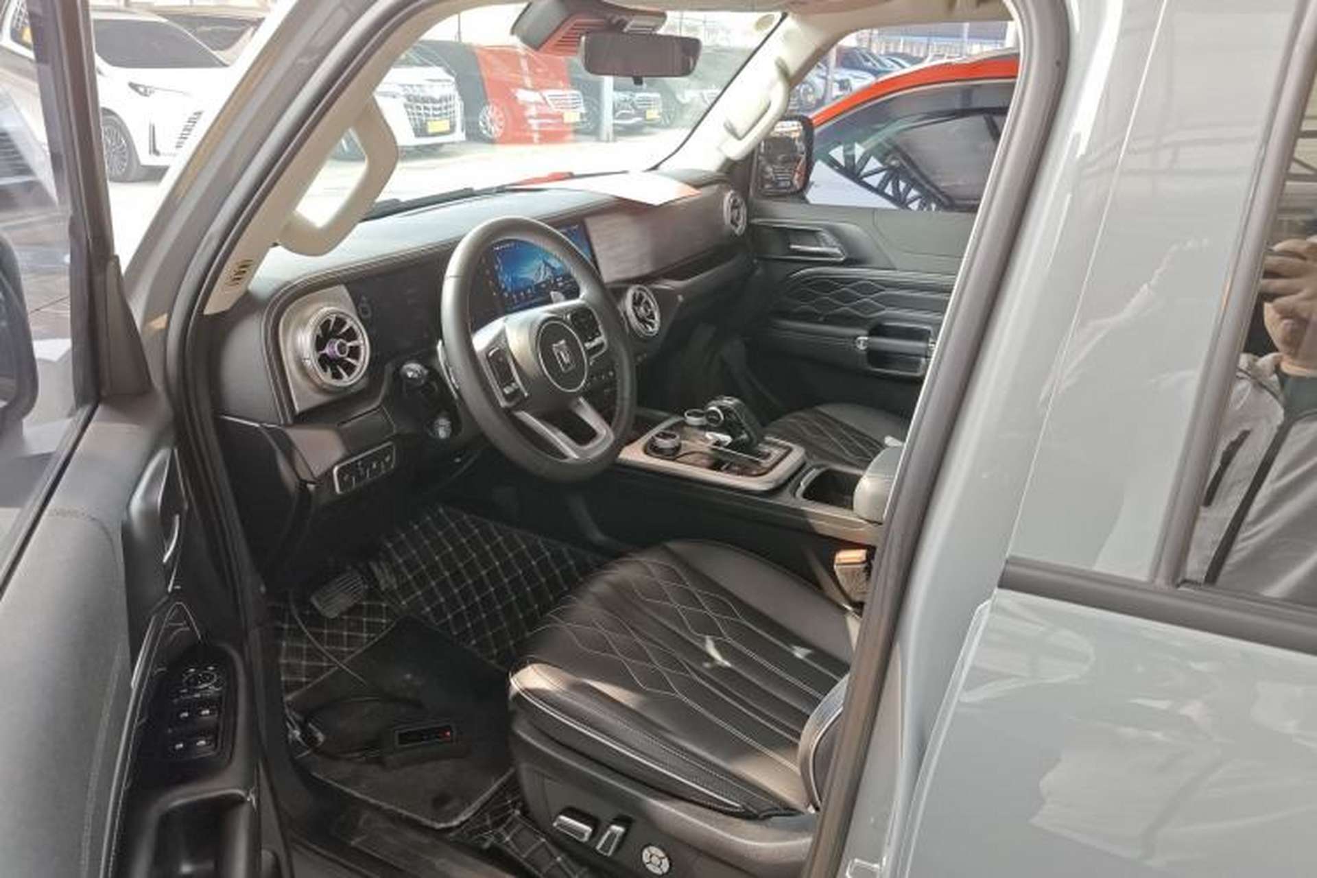 Used Tank 300 2024 2.0T Challenger Left Front Seat