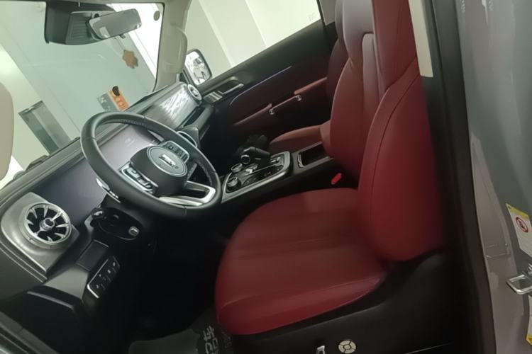 Used Tank 300 2024 2.0T Conqueror Left Front Seat
