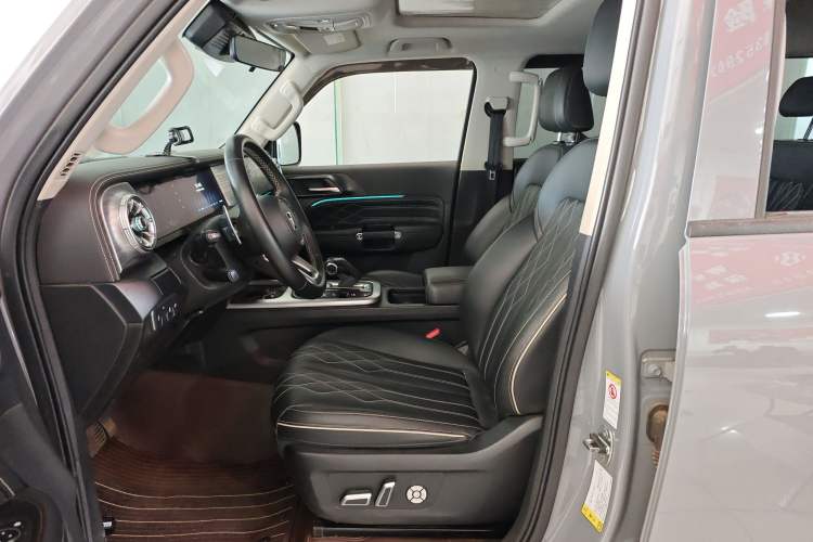 Used Tank 300 2024 2.0T Challenger Left Front Seat