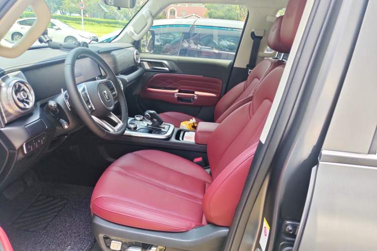 Used Tank 300 2024 330 3.0T V6 Left Front Seat